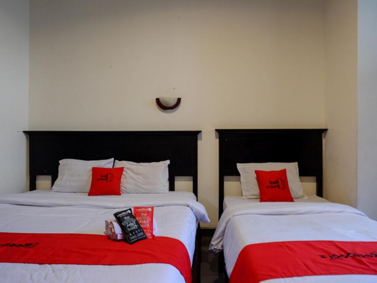 Reddoorz Near Tugu Yogyakarta Hotel Buitenkant foto
