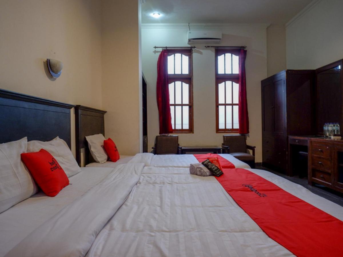 Reddoorz Near Tugu Yogyakarta Hotel Buitenkant foto